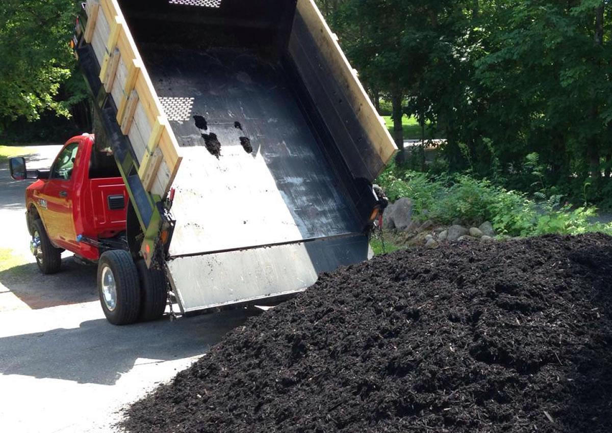 central-maine-mulch-delivery